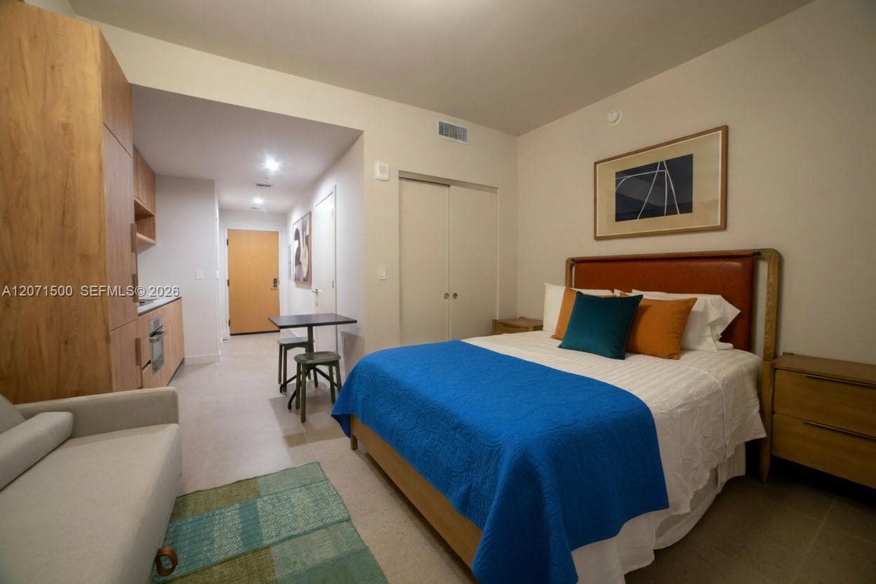 11 NE 6TH # 1908, Miami FL 33132 - Miami, FL - Photo 1