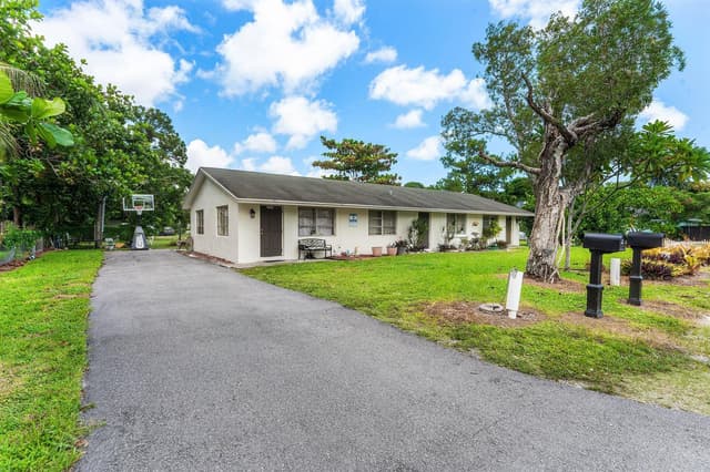 4301 Lakewood Road, Lake Worth FL 33461 - Lake Worth, FL - Photo 2