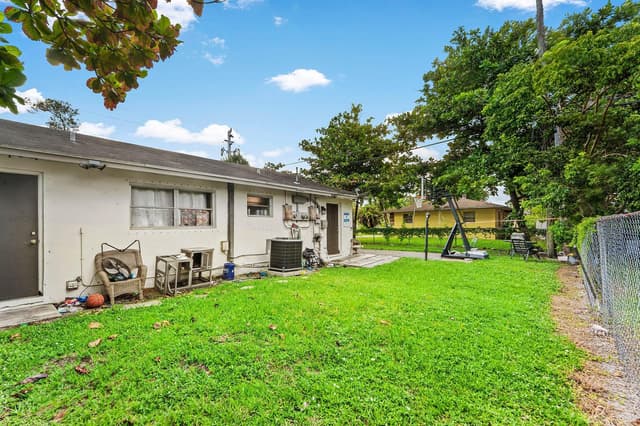 4301 Lakewood Road, Lake Worth FL 33461 - Lake Worth, FL - Photo 3