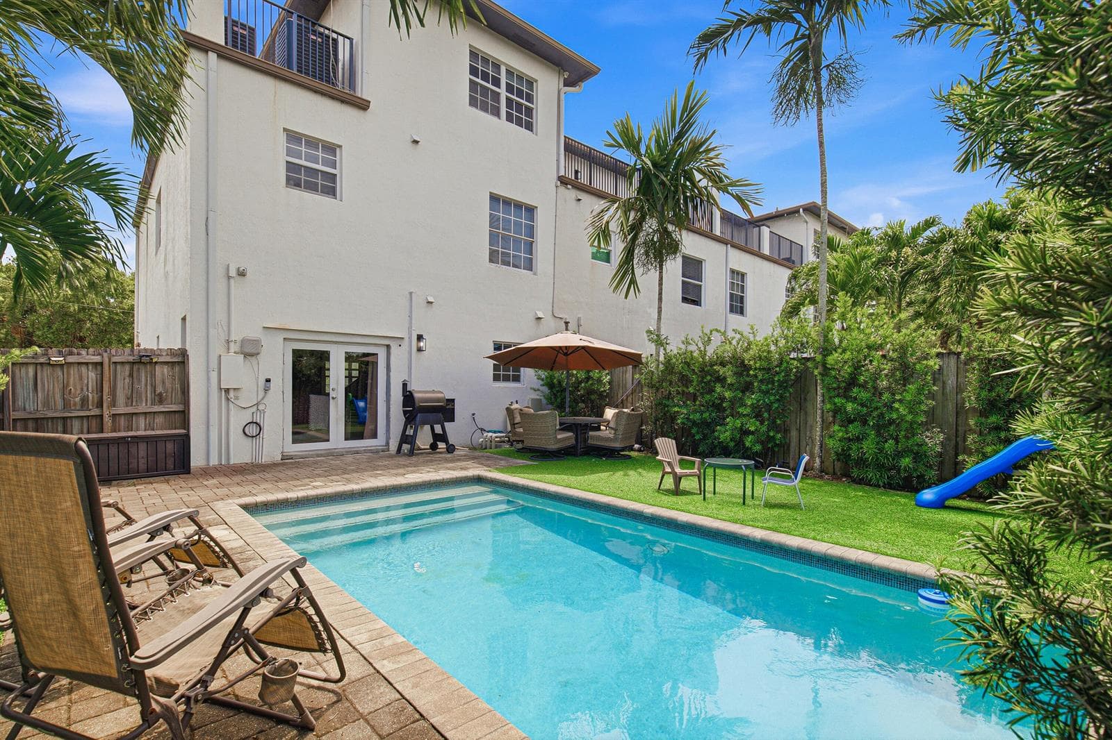 807 NW 1ST Avenue, Fort Lauderdale FL 33311 - Fort Lauderdale, FL - Photo 1
