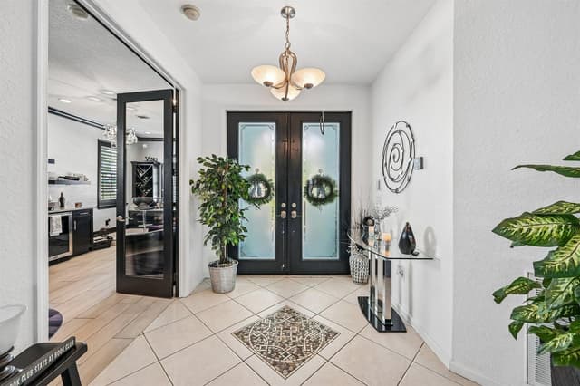 2415 WESTMONT Drive, Royal Palm Beach FL 33411 - Royal Palm Beach, FL - Photo 5