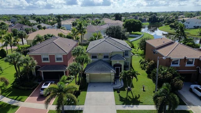 2745 Misty Oaks Circle, Royal Palm Beach FL 33411 - Royal Palm Beach, FL - Photo 2