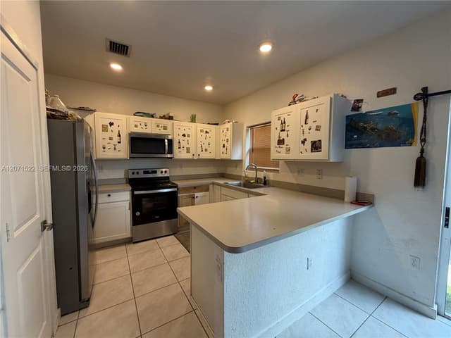 548 NE 5th Way, Florida City FL 33034 - Florida City, FL - Photo 6