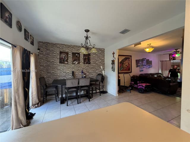 548 NE 5th Way, Florida City FL 33034 - Florida City, FL - Photo 4