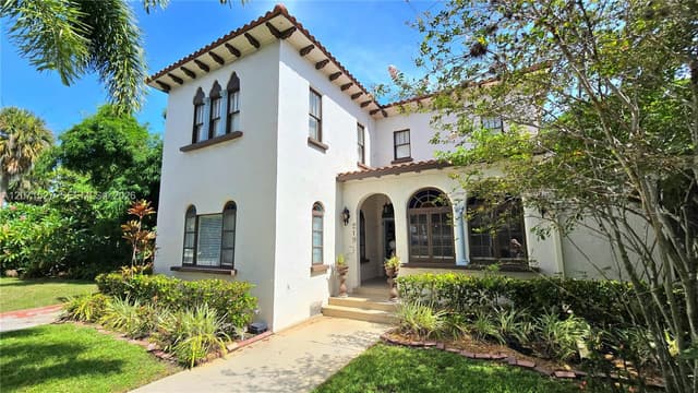 219 S 17th Ave S, Lake Worth FL 33460 - Lake Worth, FL - Photo 2