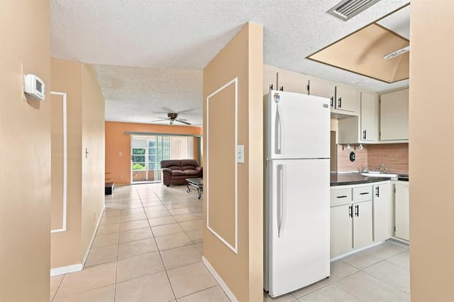 9200 SW 3RD Street # 111, Boca Raton FL 33428 - Boca Raton, FL - Photo 4