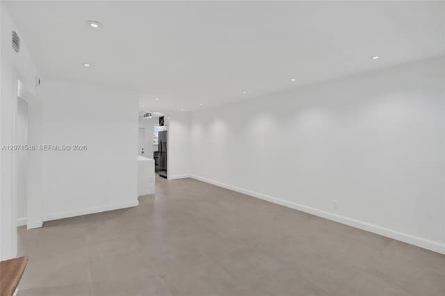 350 S Shore Dr # 12, Miami Beach FL 33141 - Miami Beach, FL - Photo 2