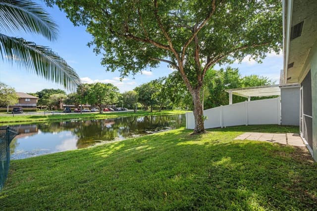 3840 NW 23RD Place, Coconut Creek FL 33066 - Coconut Creek, FL - Photo 7
