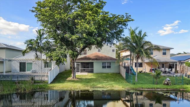 3840 NW 23RD Place, Coconut Creek FL 33066 - Coconut Creek, FL - Photo 4