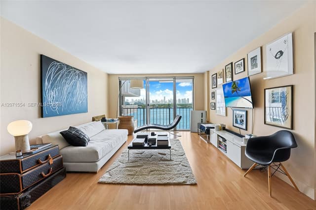 800 West Ave # 917, Miami Beach FL 33139 - Miami Beach, FL - Photo 2
