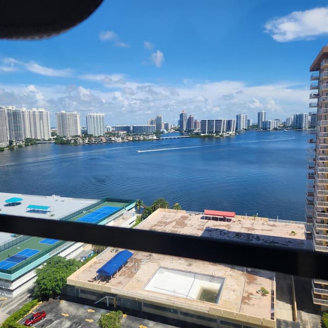 250 174th Street, Sunny Isles Beach FL 33160 - Sunny Isles Beach, FL - Photo 4