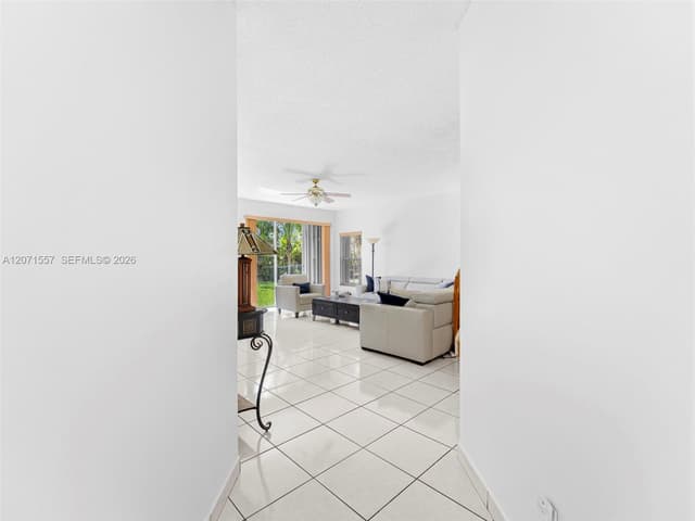 20714 NW 3rd St, Pembroke Pines FL 33029 - Pembroke Pines, FL - Photo 3