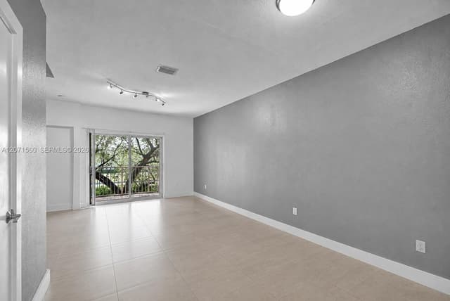 5670 NW 116th Ave # 222, Doral FL 33178 - Doral, FL - Photo 5
