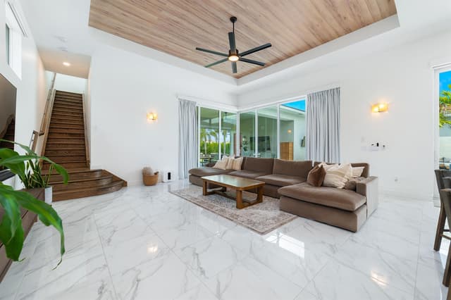 4560 ESTATES Circle, FL 33470 - Photo 4