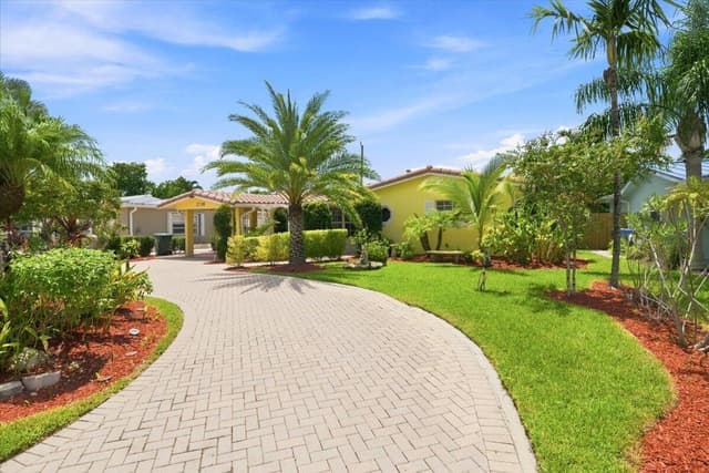 1736 NW 39th Street, Oakland Park FL 33309 - Oakland Park, FL - Photo 3