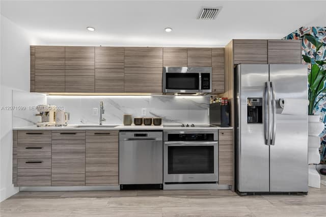 121 NE 34th St # L305, Miami FL 33137 - Miami, FL - Photo 2