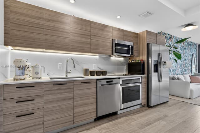 121 NE 34th St # L305, Miami FL 33137 - Miami, FL - Photo 5