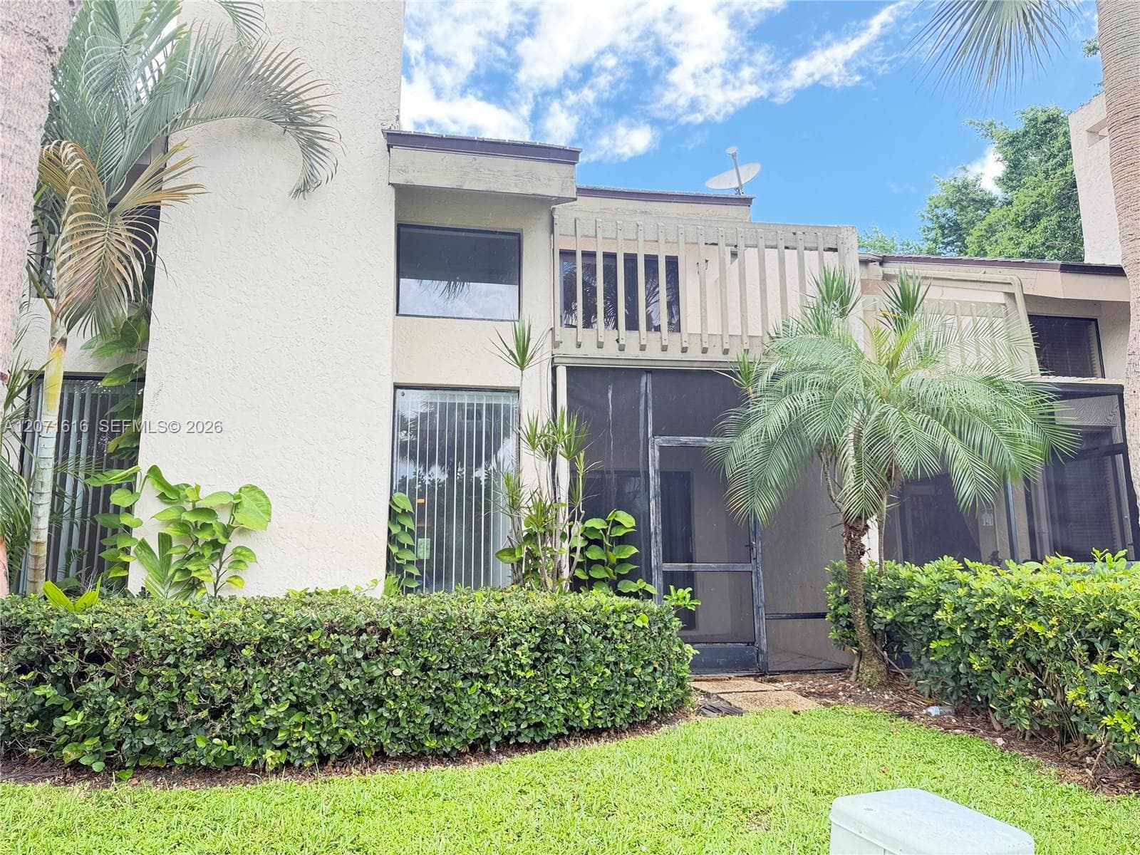 5988 Glendale, Boca Raton FL 33433 - Boca Raton, FL - Photo 1