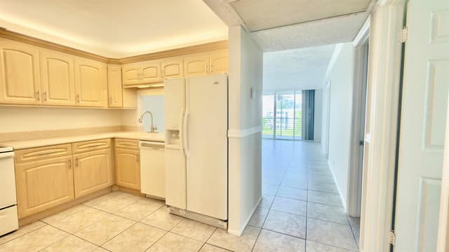 9311 ORANGE GROVE Drive # 402, Davie FL 33324 - Davie, FL - Photo 3
