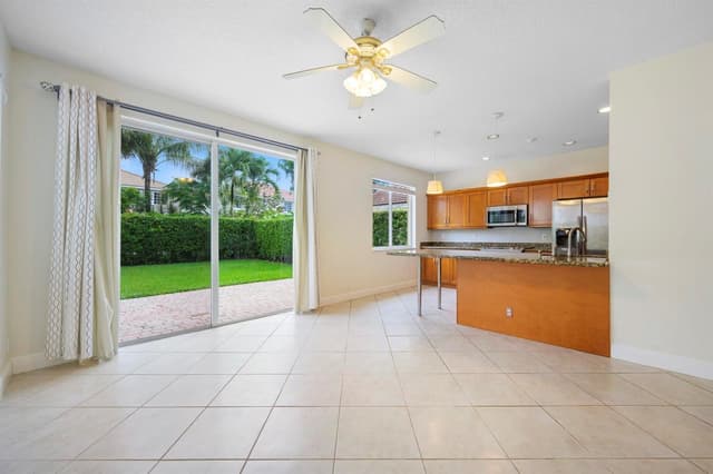 4434 Mahogany Ridge Drive, Weston FL 33331 - Weston, FL - Photo 7