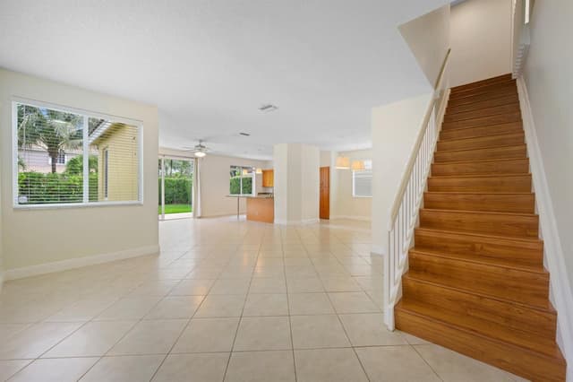 4434 Mahogany Ridge Drive, Weston FL 33331 - Weston, FL - Photo 5