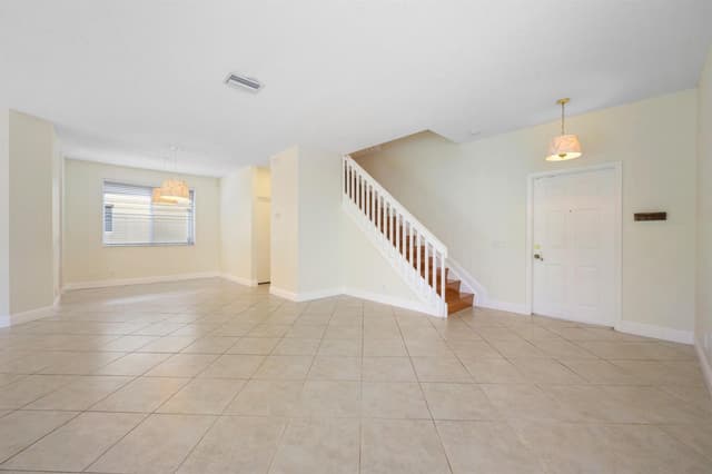 4434 Mahogany Ridge Drive, Weston FL 33331 - Weston, FL - Photo 4