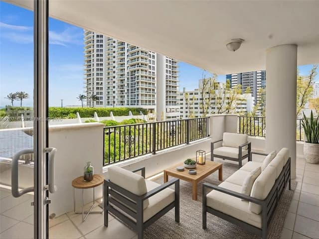 6422 Collins Ave # 501, Miami Beach FL 33141 - Miami Beach, FL - Photo 2