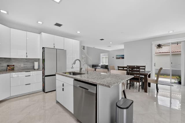5040 Heron Place, Coconut Creek FL 33073 - Coconut Creek, FL - Photo 6