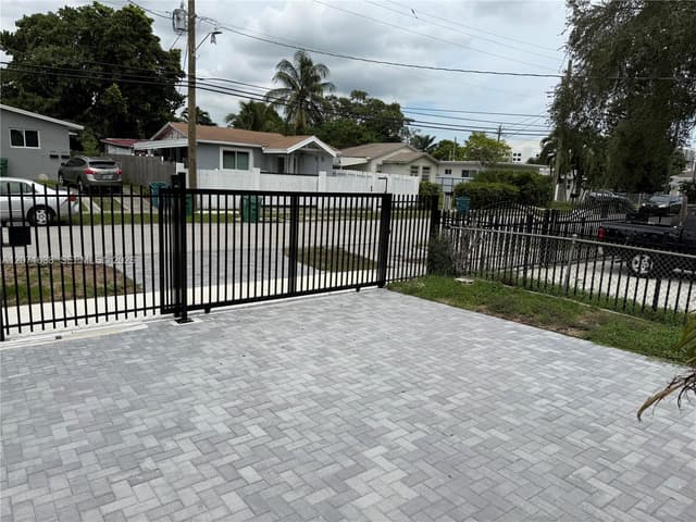 1256 NE 110th Ter, Miami FL 33161 - Miami, FL - Photo 6