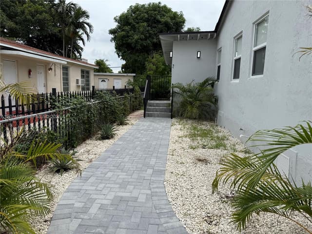1256 NE 110th Ter, Miami FL 33161 - Miami, FL - Photo 7