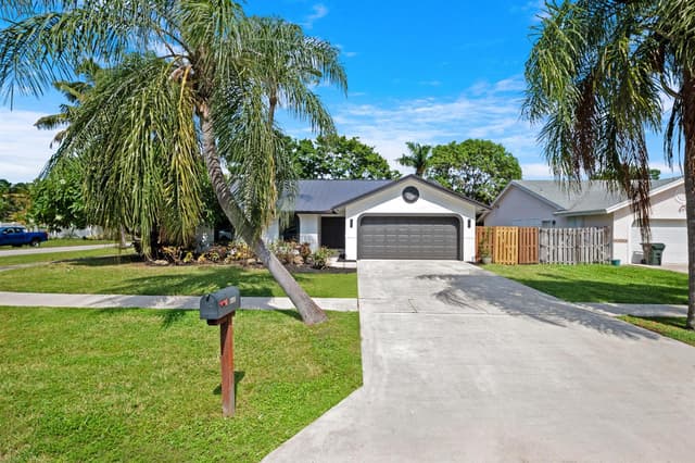 7620 Texas Trail, Boca Raton FL 33487 - Boca Raton, FL - Photo 2