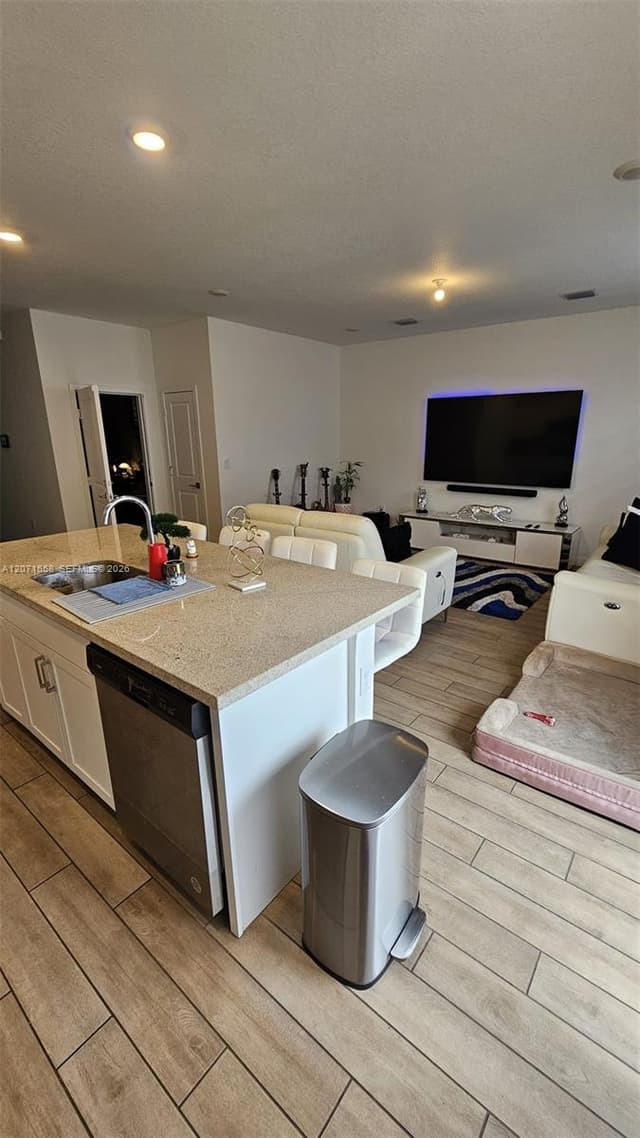 1677 SE 8th Ave, Homestead FL 33034 - Homestead, FL - Photo 7