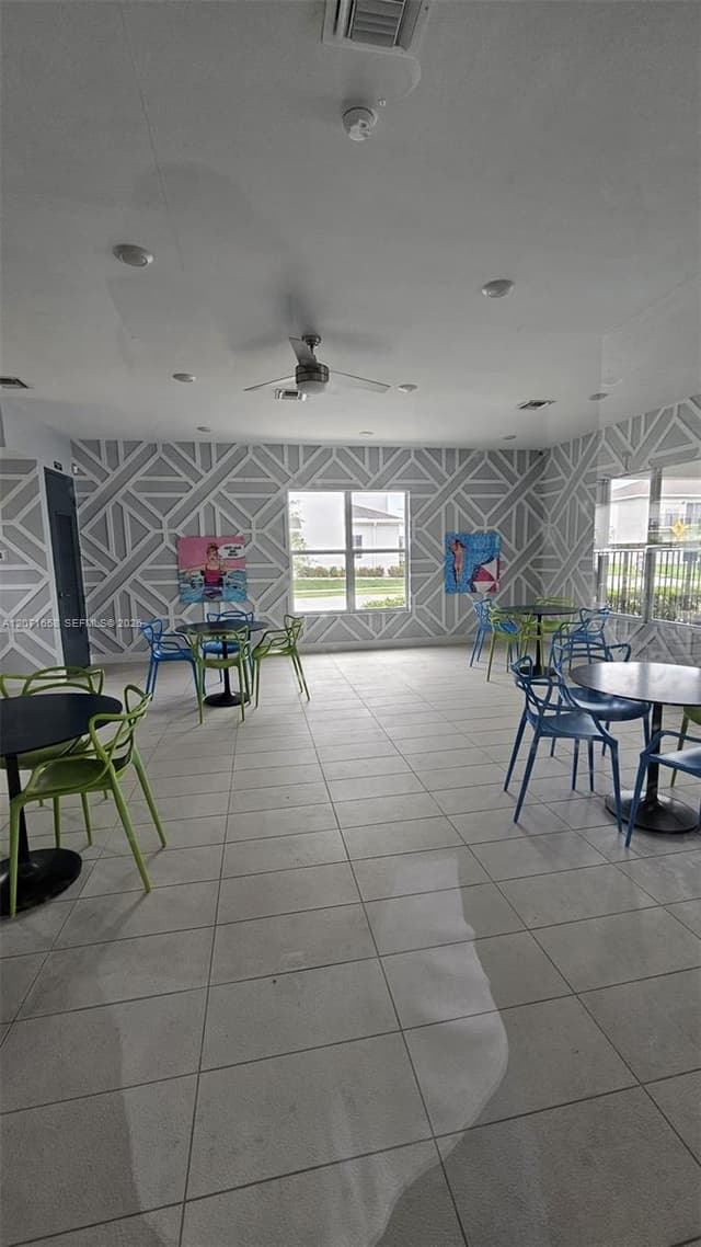 1677 SE 8th Ave, Homestead FL 33034 - Homestead, FL - Photo 3