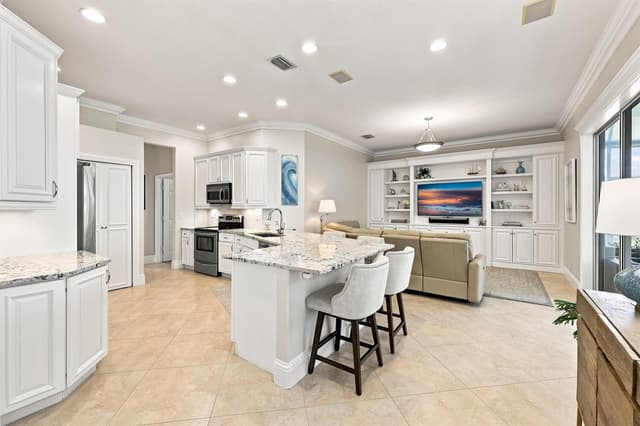 1121 Delray Lakes Drive, Delray Beach FL 33444 - Delray Beach, FL - Photo 2