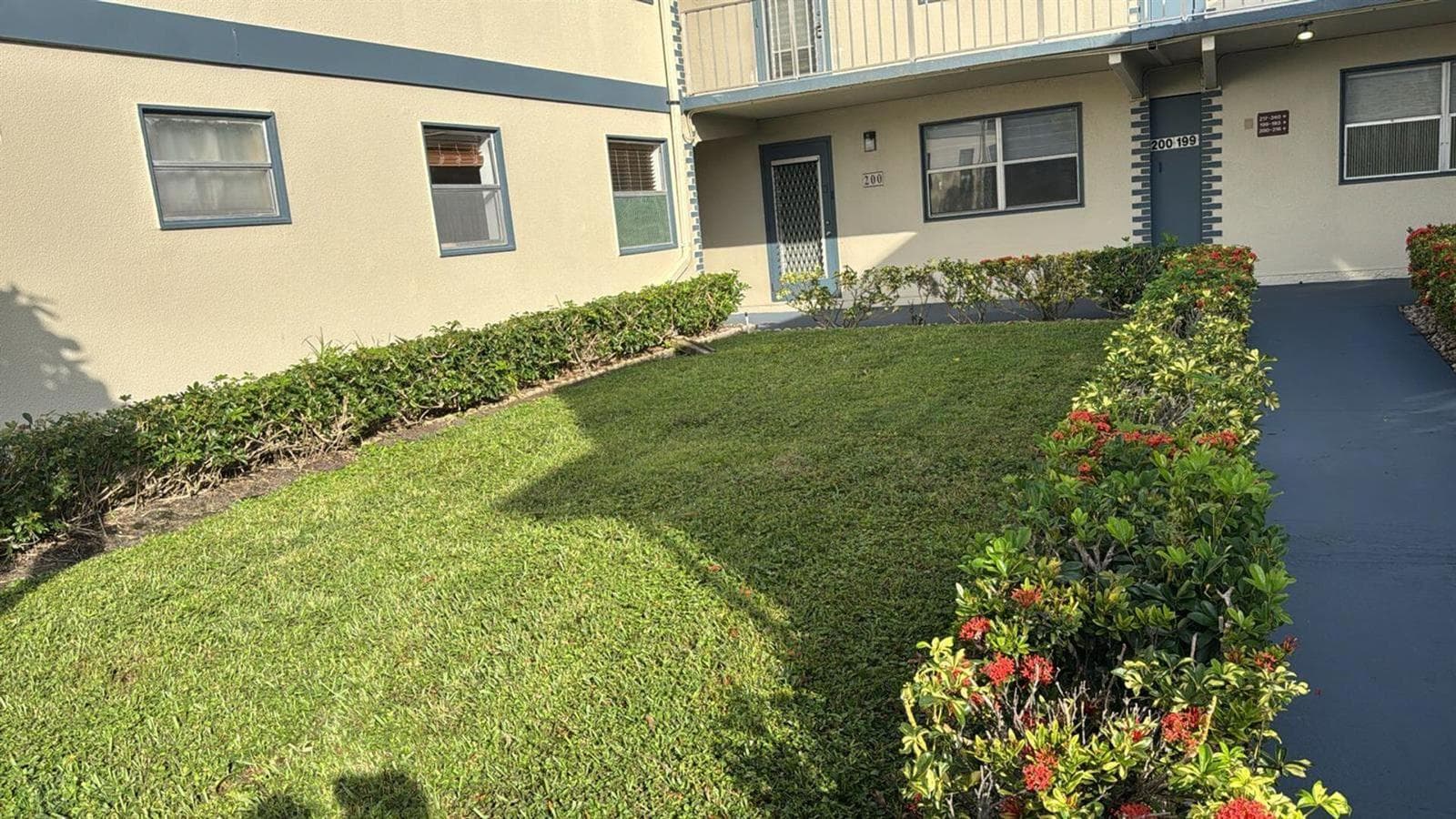 201 BRITTANY E, Delray Beach FL 33446 - Delray Beach, FL - Photo 1