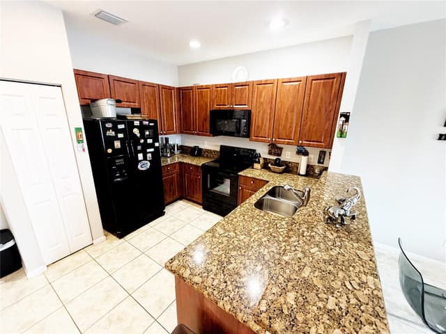 1421 NW 34TH Way # 1421, Lauderhill FL 33311 - Lauderhill, FL - Photo 3