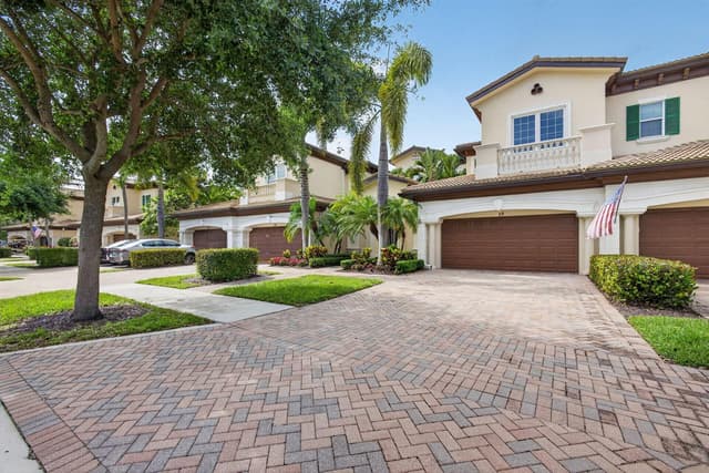 111 Tresana Boulevard # 29, Jupiter FL 33478 - Jupiter, FL - Photo 2