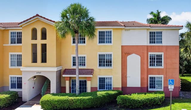 6760 Heritage Grande 6307, Boynton Beach FL 33437 - Boynton Beach, FL - Photo 2