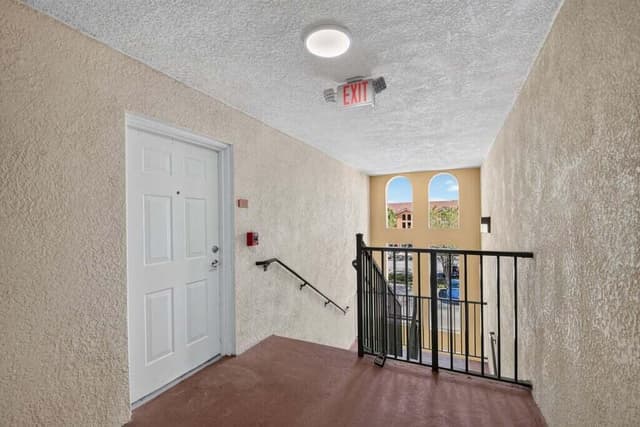 6760 Heritage Grande 6307, Boynton Beach FL 33437 - Boynton Beach, FL - Photo 4