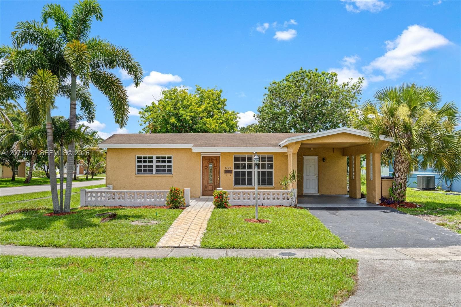 4700 NW 41st Pl, Lauderdale Lakes FL 33319 - Lauderdale Lakes, FL - Photo 1