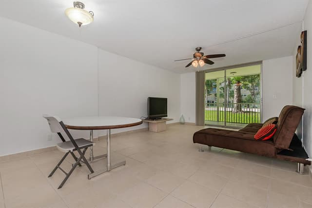 1000 NE 12TH Avenue # 104, Hallandale Beach FL 33009 - Hallandale Beach, FL - Photo 6
