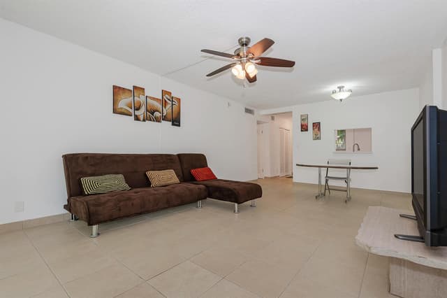 1000 NE 12TH Avenue # 104, Hallandale Beach FL 33009 - Hallandale Beach, FL - Photo 5