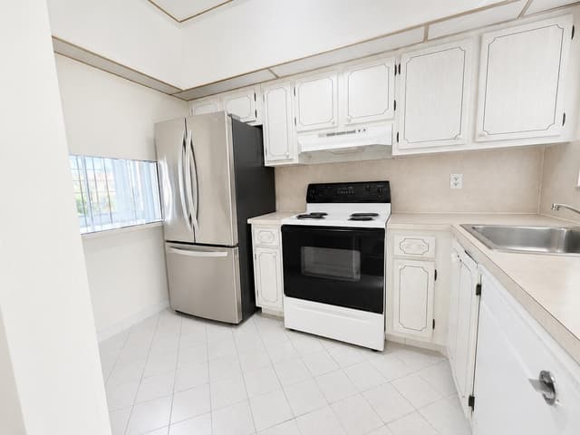 3051 Sunrise Lakes Drive E # 203, Sunrise FL 33322 - Sunrise, FL - Photo 2