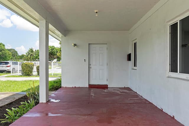 16025 NW 20TH Avenue, Miami Gardens FL 33054 - Miami Gardens, FL - Photo 4