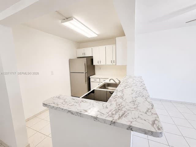 5199 NW 7th St # 501E, Miami FL 33126 - Miami, FL - Photo 7
