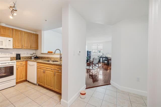 50 Menores Ave # 820, Coral Gables FL 33134 - Coral Gables, FL - Photo 2