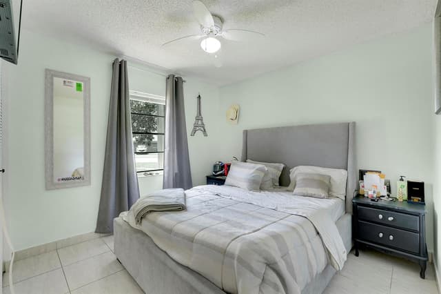 9235 Saddlecreek Drive, Boca Raton FL 33496 - Boca Raton, FL - Photo 7