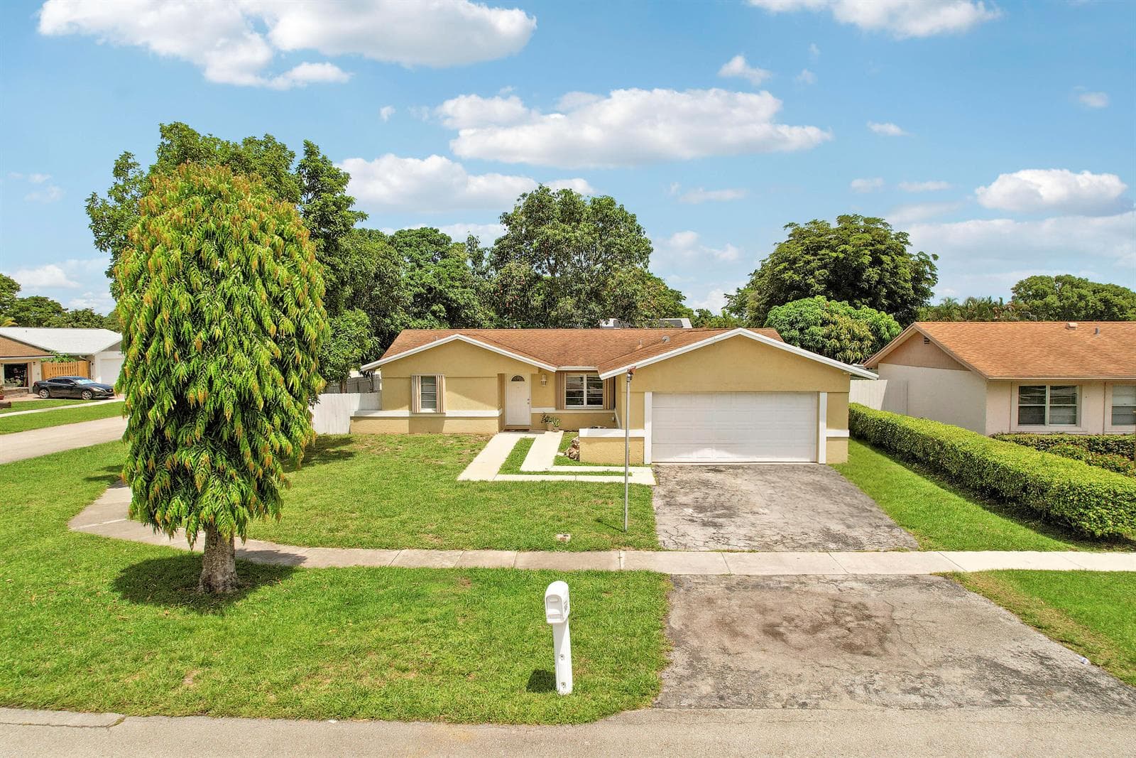 9235 Saddlecreek Drive, Boca Raton FL 33496 - Boca Raton, FL - Photo 1