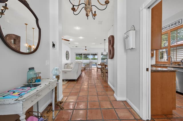 218 HAMPTON Court, Jupiter FL 33458 - Jupiter, FL - Photo 5