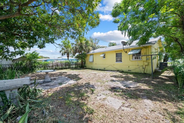 616 W 5TH Street, Riviera Beach FL 33404 - Riviera Beach, FL - Photo 7